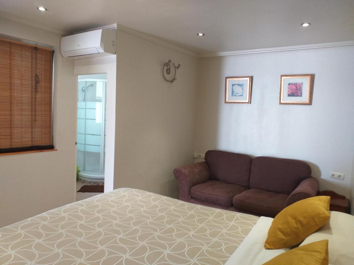 Malaga Ensuites City Centre Экстерьер фото